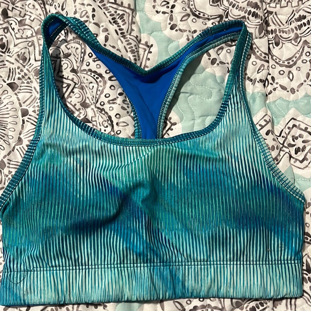 Reversible sports bra, champion brand